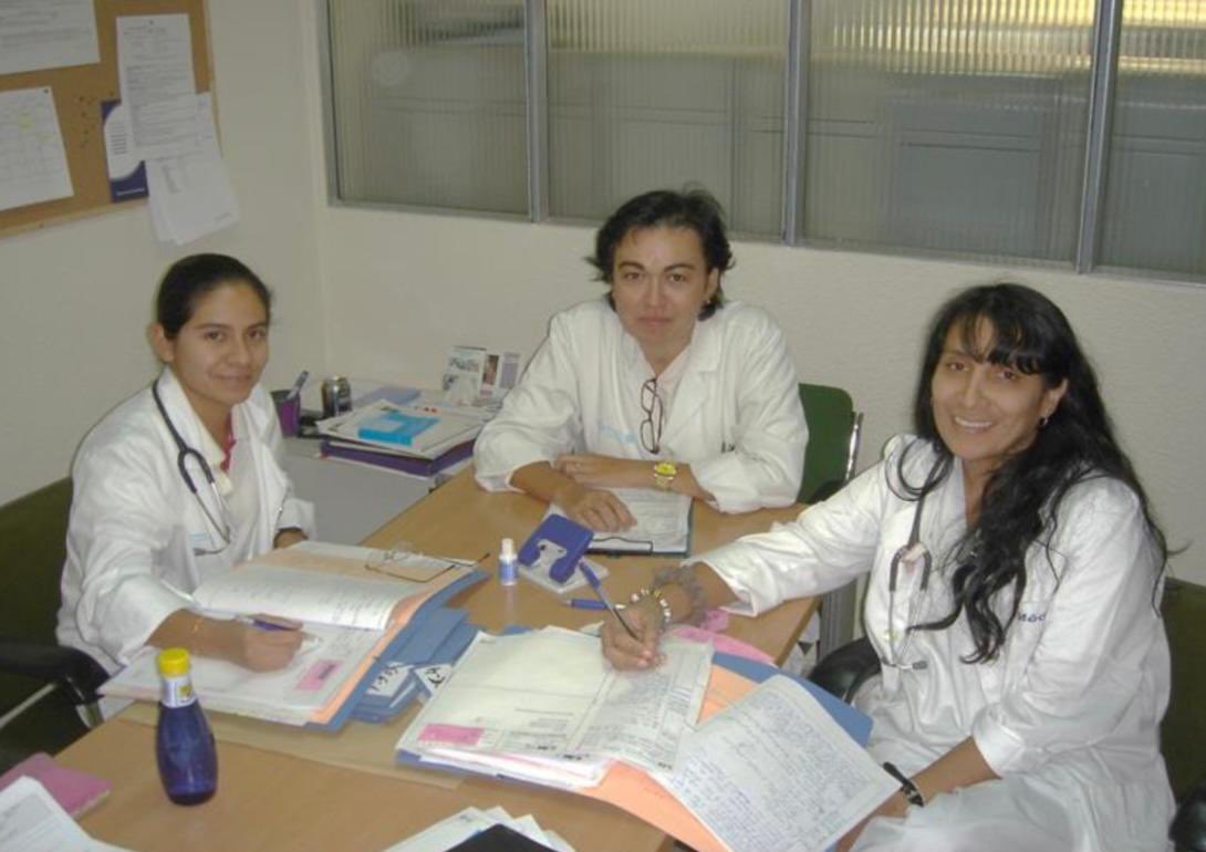 GeriatriaLaPaz's tweet photo. El pasado mes de junio, despedimos a la Dra. Teresa Alarcón después de más de 30 años de labor asistencial en Geriatría. #geriatria #geriatrialapaz https://t.co/MNVHnuMfPw