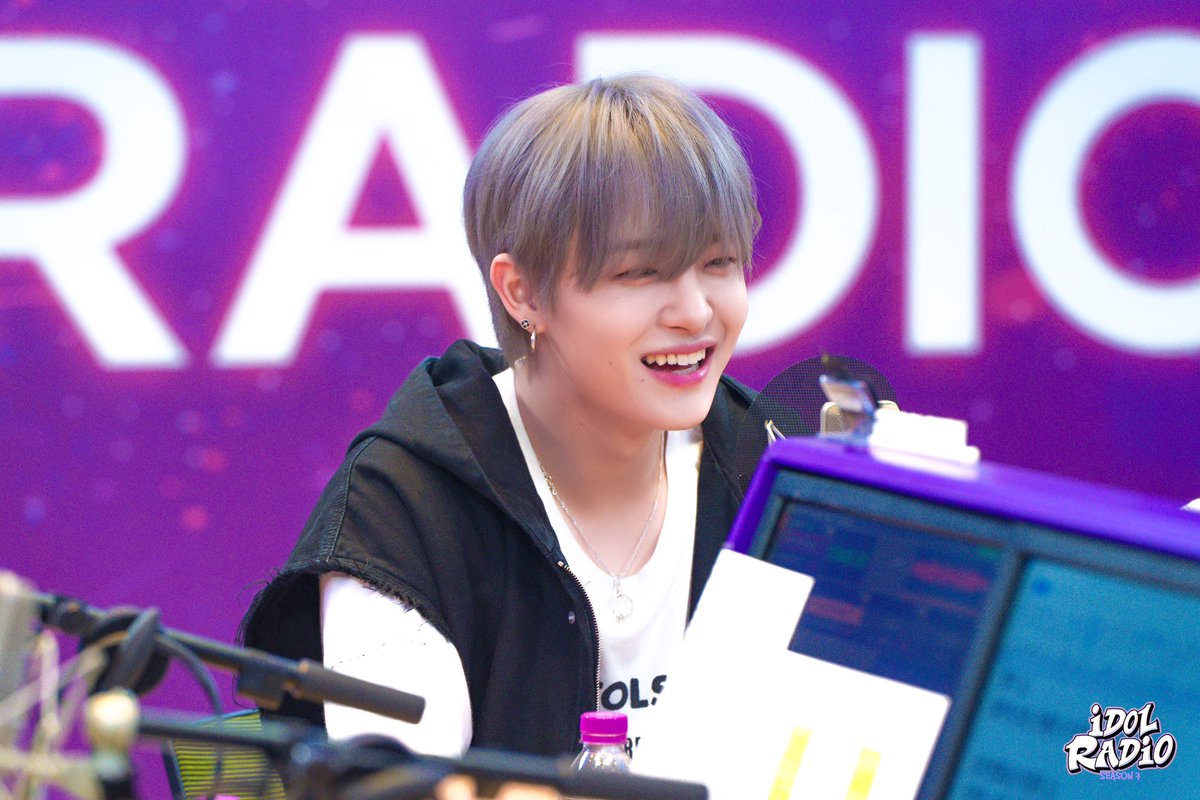 idolradiokorea's tweet photo. [#아이돌라디오3 앨범 230710]

📸Ep#87_너 (T5)야? (with TREASURE(T5))

큐티한 키티🐱 스위티한 밀크티🧋
존재 자체로 감동줘서 우리를 울리는 T.T

@treasuremembers
@ygtreasuremaker 

#MBC #라디오 #IDOLRADIO #아이돌라디오
#트레저 #TREASURE #T5 #MOVE #지훈 #준규 https://t.co/fyUQqdigVZ