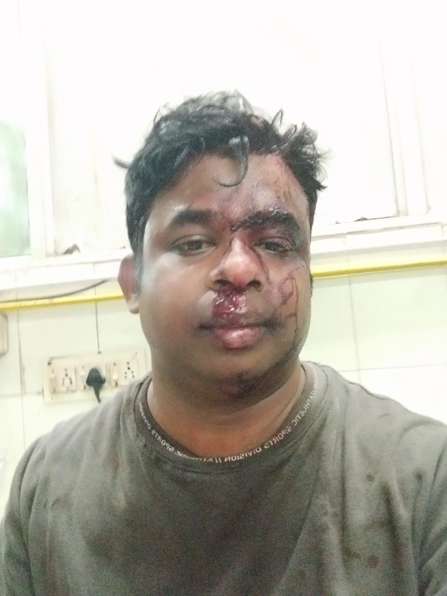 <a href="/marka_sagarika/">Sagarika Marka</a> <a href="/indembkwt/">India in Kuwait</a> Pillalaki abaddalu cheppi penchi tandri ne villain ne chestaru ilanti Aadollu. To the kid: Mee dad ne attack chesina vishayam Niku telusa?? Mee Amma avanni daachipetti ninnu penchutundi.. 
I don’t even think u will see this tweet. Your mom hides everything and makes your dad bad.