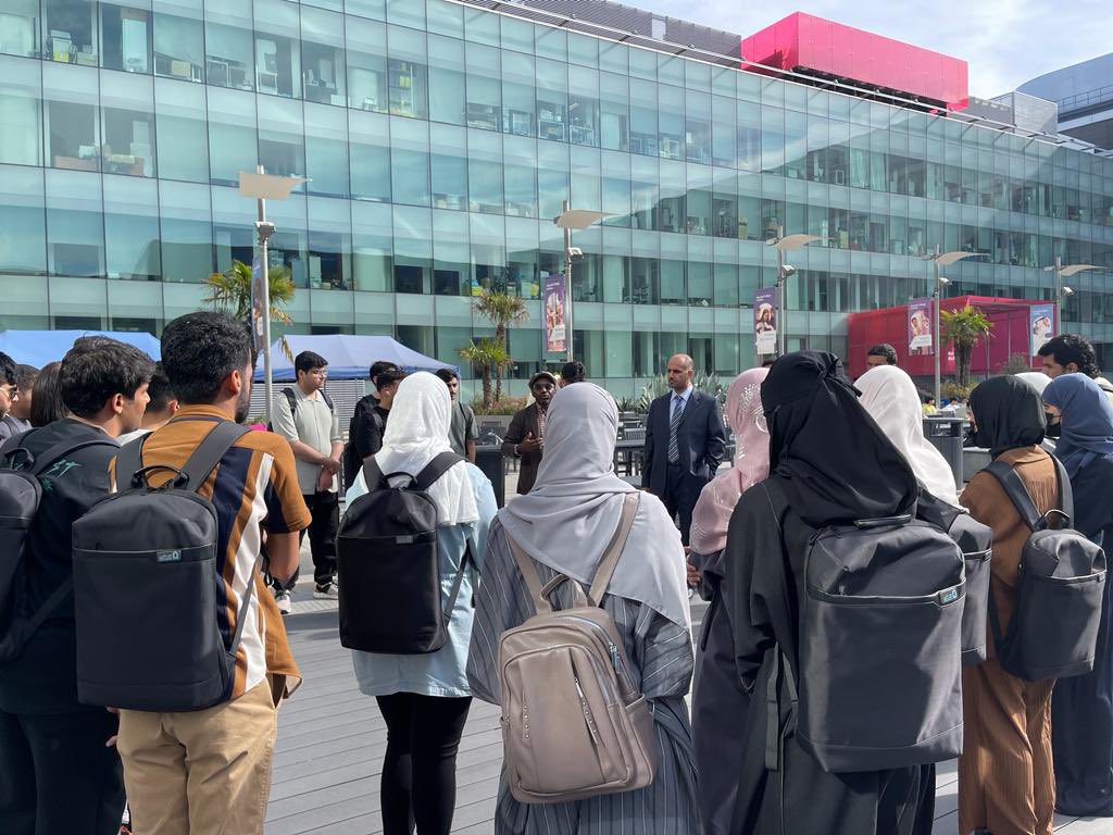 psau_edu_sa's tweet photo. انطلاق برنامج التدريب التعاوني الدولي لصيف العام الأكاديمي ٢٠٢٣م، الذي يضم مجموعة من طلاب وطالبات الجامعة من مختلف كُلياتها، المقام في جامعة امبريال كوليدج لندن .

The launch of the international cooperative training program for the summer 2023, which hosts a group of #PSAU students, at Imperial College London .