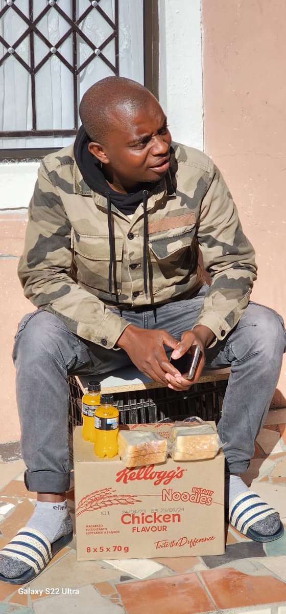 BMaluleke12's tweet photo. My name is Billion Maluleke I feed people who are less fortunate.... https://t.co/lsW1p0Jh80