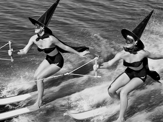 If you need:
 -Surfing with men 
 -Boundaryless inappropriate friendships with men 
 -To post pictures of yourself in a bathing suit
 -Friendships with women who are in unstable places
Welcome to our coven. We ride at dawn. 🧹🔥
#jonahhill