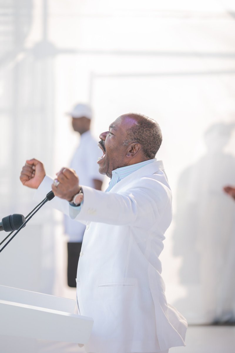 Ali Bongo Ondimba tweet media