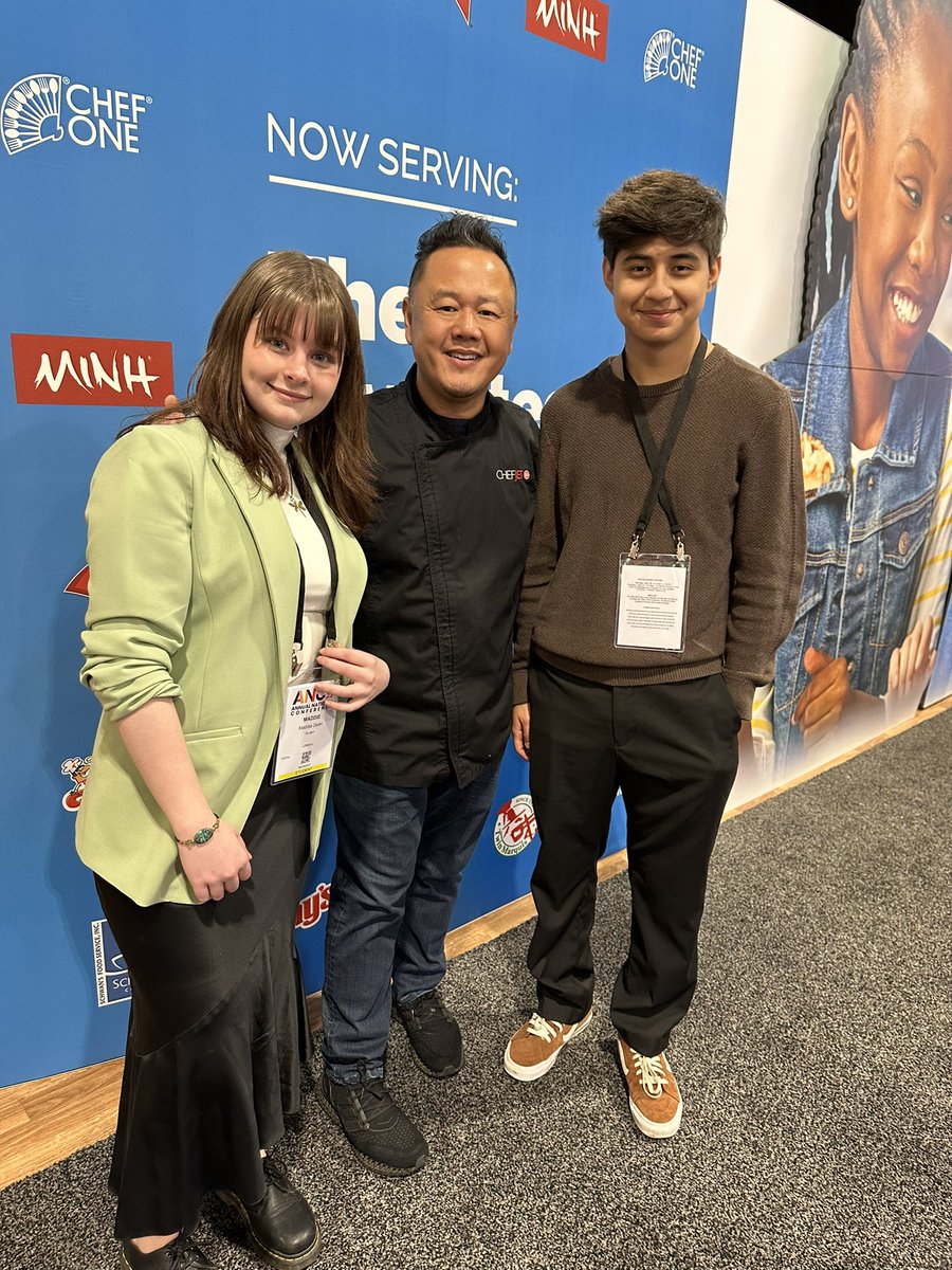 Tracy Dean tweet media