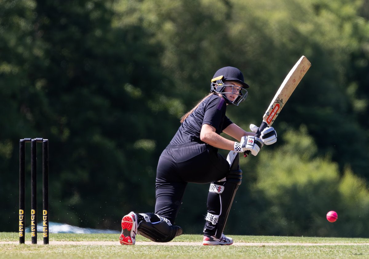 Tilly Kesteven 

Captained Cheshire u18s to victory today against Lancashire u18s. 

Top scored for Cheshire, going in at 3 and hitting 3️⃣0️⃣
Also took a good catch in the field👏

Well done Tilly 👊 <a href="/TillyKesteven/">Tilly Kesteven</a> 

<a href="/VanessaVja9/">Vanessa Atherton</a>