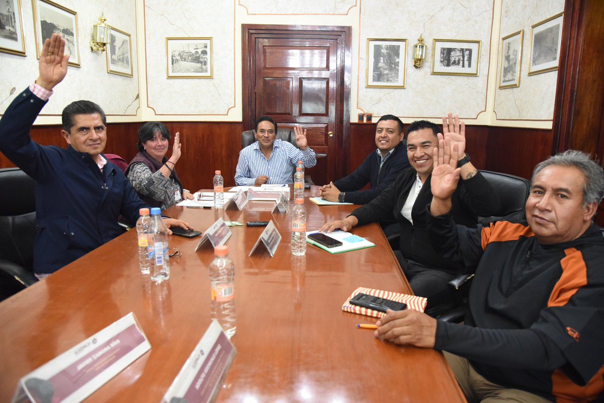 🧿 #Corichi 
Felicitan estrategia para beneficiar a deudores de la CAPAM en Tlaxcala Capital estilotlax.com/felicitan-estr… <a href="/_JorgeCorichi/">Jorge Corichi</a> <a href="/CarreonOnLine/">Andrés Carreón López</a> <a href="/TlaxcalaCiudad/">Tlaxcala Capital</a>