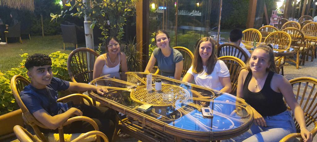 Arrived at the hotel finally.... out for a meal with a happy team.... presentation rehearsals in the morning... <a href="/youngenterprise/">Young Enterprise</a>