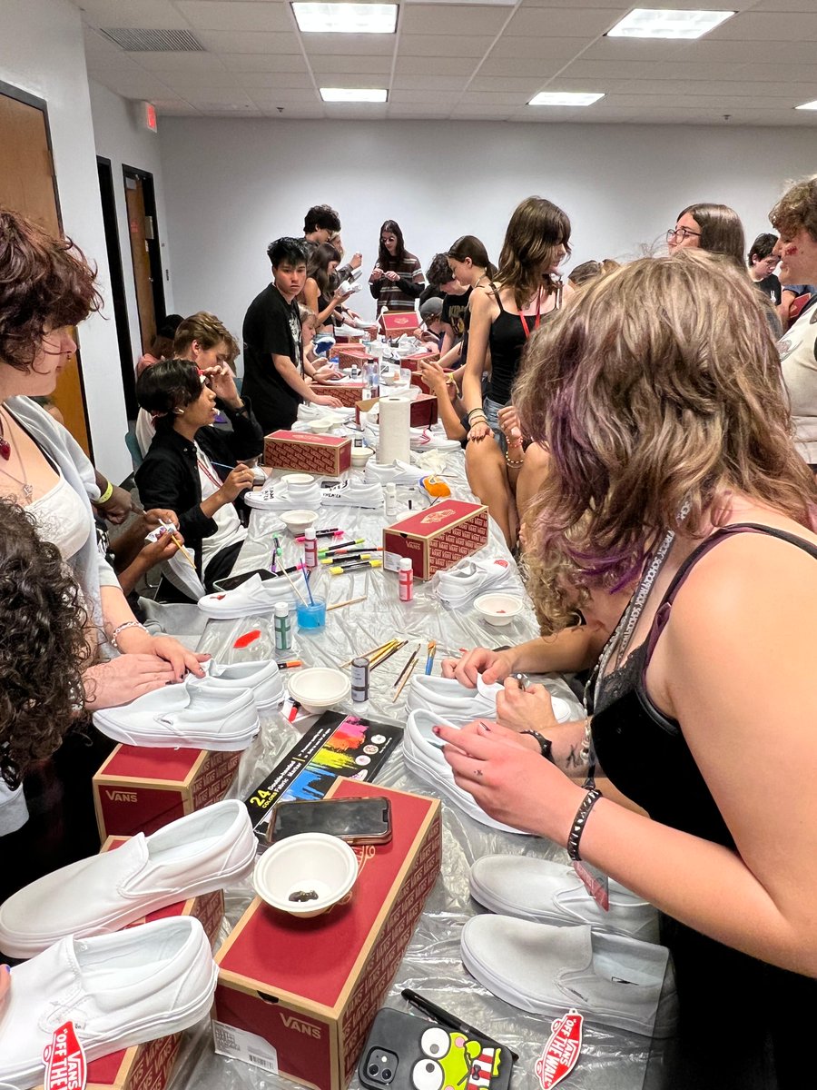 School of Rock tweet media