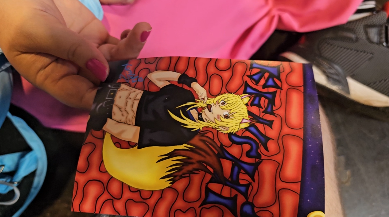 harpylonien's tweet photo. Ok, ich bin am verzweifeln, welcher VTuber gehört diese Postkarte, es ist sehr wichtig #GERVtuber https://t.co/ZZnDOuPMxK