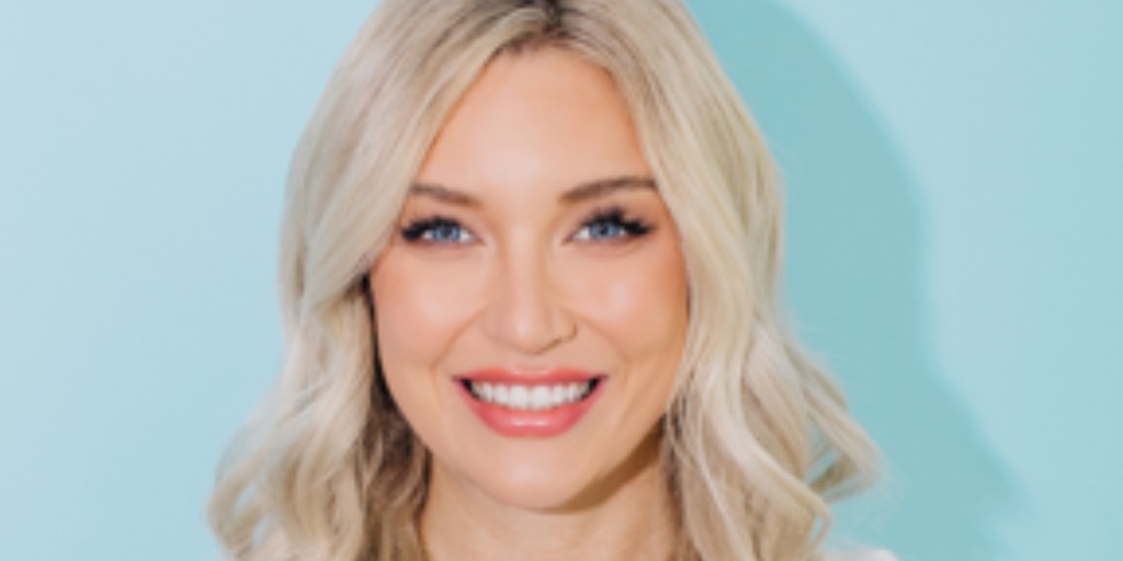 TheWeBCnews's tweet photo. Tara Bosch, @smartsweets founder,  has launched Bold Beginnings to empower women entrepreneurs to create impact and believe in their infinite potential! Anyone who identifies as a woman under 30 and resides across North can win $25,000. 

Learn more : 
https://t.co/H4m6kmNqDF https://t.co/9awnnzmkth