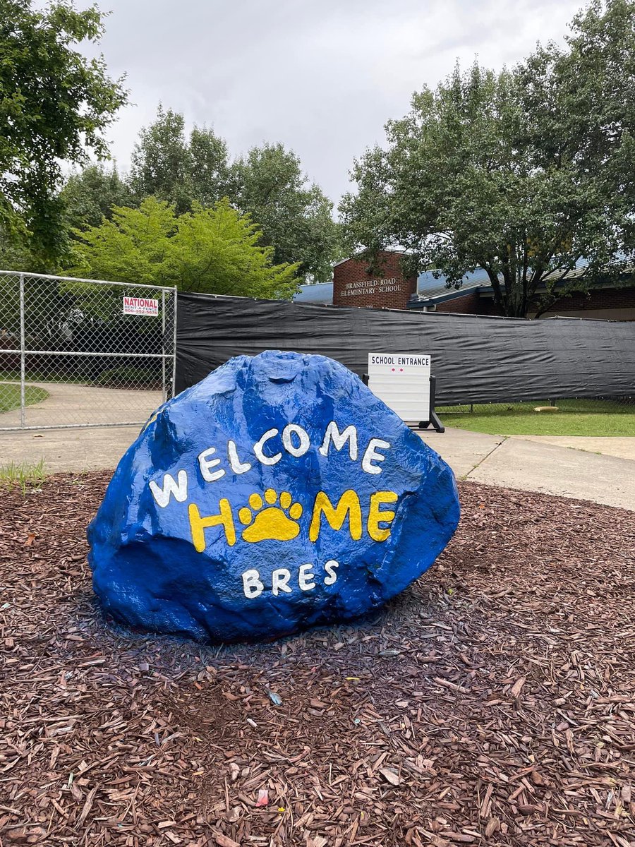 We are excited to welcome Tracks 1 and 3 TOMORROW for a brand new school year! Front entrance construction is underway! Welcome home, current and new students 💙🐻💛

Don’t forget Meet the Teacher tonight from 4:30-6:30 (Track 4 Meet the Teacher is 7/27 from 5:00-7:00)!