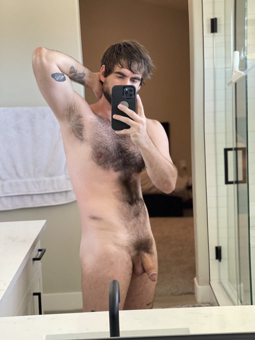 Even though I'm bruised, will you still eat my banana? https://t.co/gBsnIFbHbH