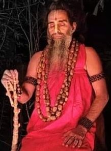 कहीं मान-प्रतिष्ठा मिले न मिले!
अपमान गले में बंधवाना पड़े!!
अभिलाषा नहीं सुख की कुछ भी!
दुख नित नवीन उठाना पड़े!!
 ब्रजभूमि के बाहर किंतु प्रभो!
हमको कभी भूल के न जाना पड़े!!
जल-भोजन की परवाह नहीं!
करके व्रत जीवन यूं ही बिताना पड़े!!
(ब्रज सन्त पूज्यऋतेश्वरजी की प्रार्थना)