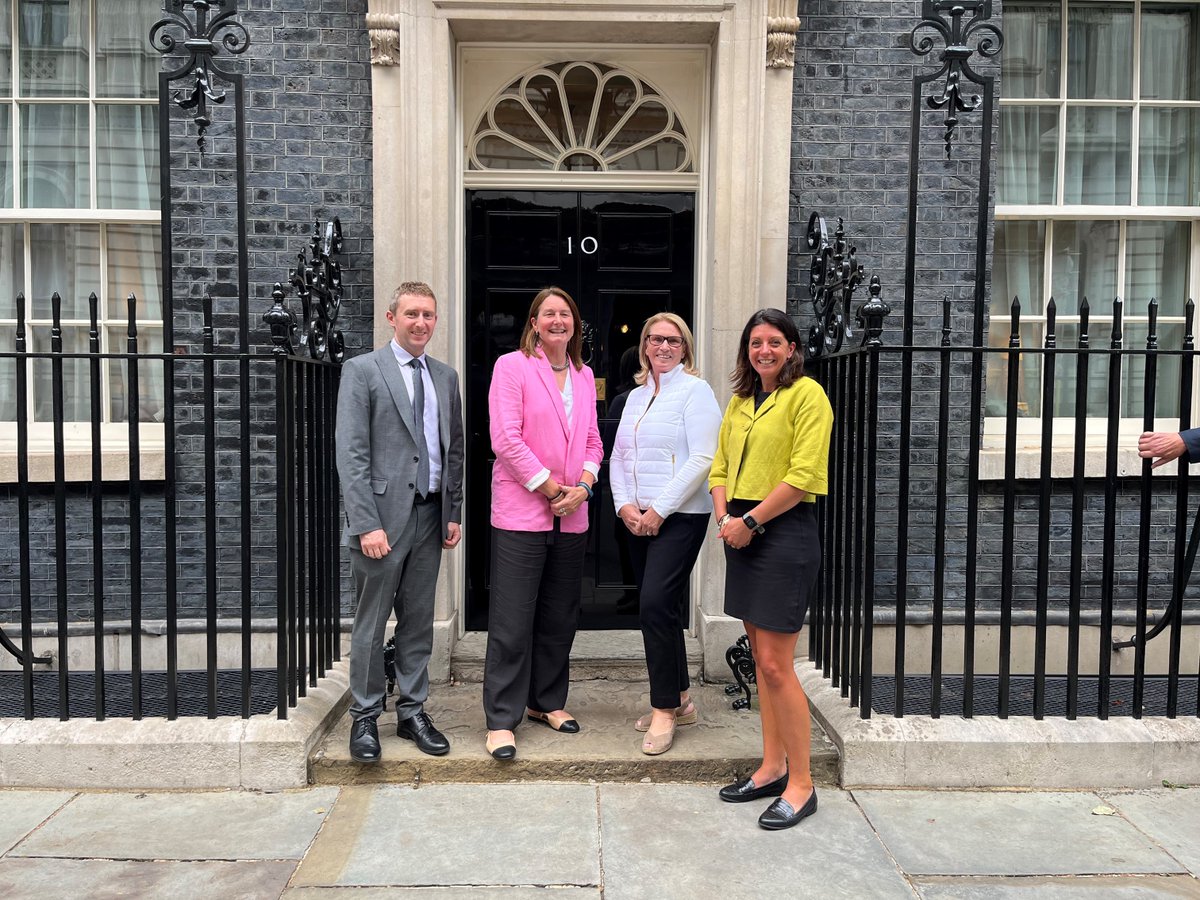 YouthSportTrust's tweet image. The @YouthSportTrust @AliOliverYST and team were delighted to attend @10DowningStreet today to discuss how together we can inspire more children and young people to be active, empower girls to lead, and increase participation opportunities for all.
