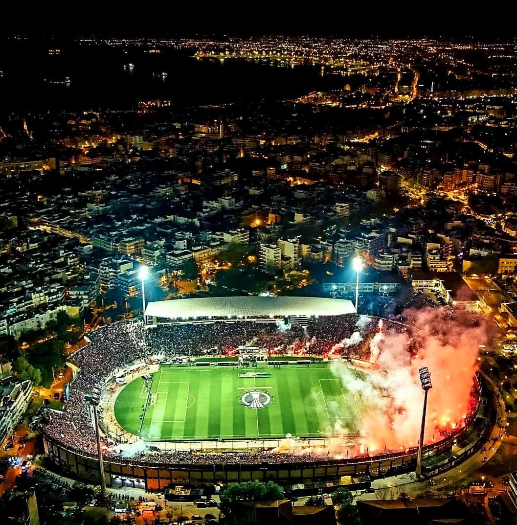 EuroFballZone's tweet photo. 🇬🇷 🏡 PAOK FC

📍 Thessaloniki is easy to fall in love with – it has beauty, chaos, history and culture, a remarkable cuisine and wonderful, vast sea views. This is Greece’s second city and the streets remain full of life and vibrancy.

🏟️ Toumba Stadium (28,701) https://t.co/omcBVzrFwh