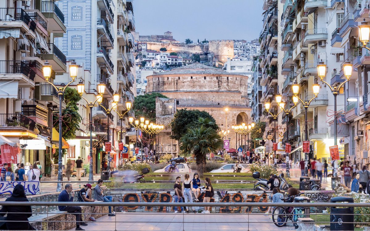 EuroFballZone's tweet photo. 🇬🇷 🏡 PAOK FC

📍 Thessaloniki is easy to fall in love with – it has beauty, chaos, history and culture, a remarkable cuisine and wonderful, vast sea views. This is Greece’s second city and the streets remain full of life and vibrancy.

🏟️ Toumba Stadium (28,701) https://t.co/omcBVzrFwh