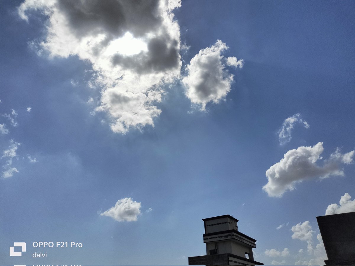 DaniyalLv's tweet photo. Cotton candy clouds https://t.co/t3iEyYcpa9
