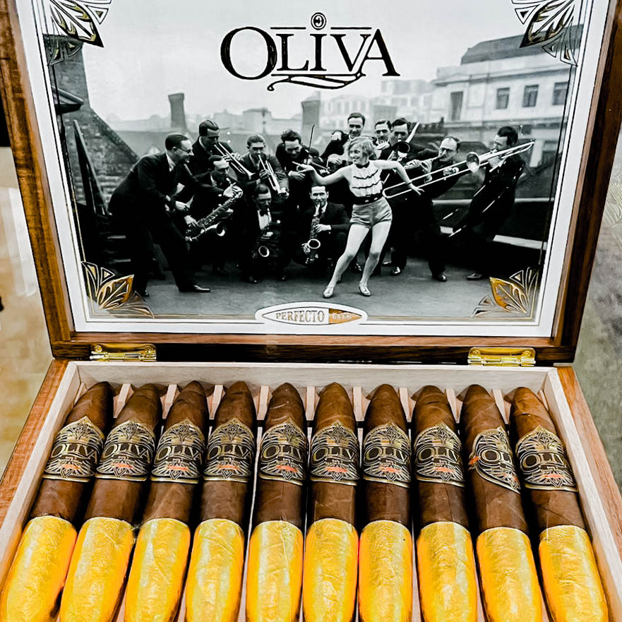 CasaOffCuba's tweet photo. #Tradition #casaoffcuba #aficionado #life #taste #smoking #PCA2023 #PCA2023ConventionAndInternationalTradeShow #LasVegas https://t.co/Ck7YtUwrNo