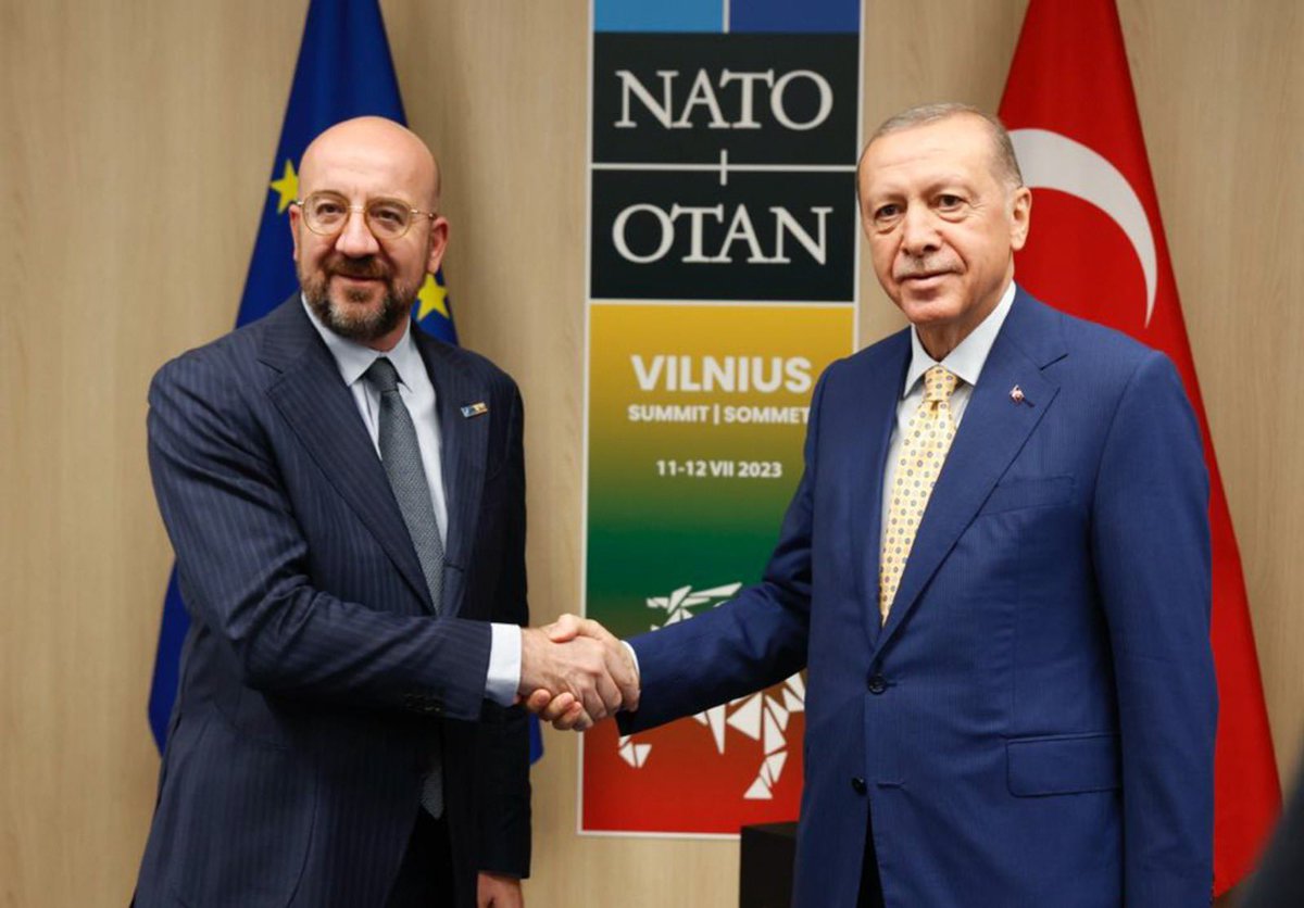 CharlesMichel's tweet photo. Good meeting with President @RTErdogan at #NATOsummit.

Explored opportunities ahead to bring 🇪🇺-🇹🇷 cooperation back to the forefront &amp; re-energise our relations.

EUCO has invited HRVP &amp; @EU_Commission to submit report with a view to proceed in strategic &amp; forward-looking manner https://t.co/sIvOfXnfws