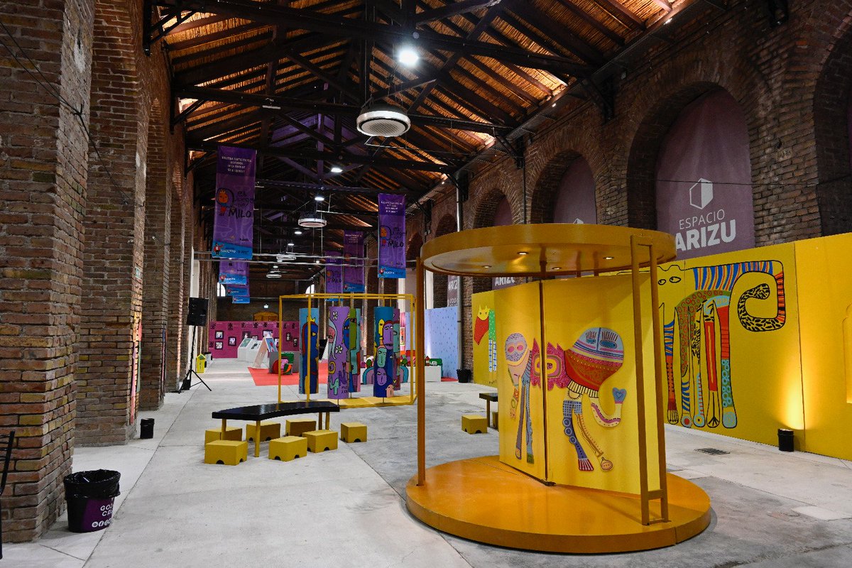TadeoGZ's tweet photo. Felices vacaciones!! 😄
Los invitamos a disfrutar del arte de #MiloLockett 🎨 en #EspacioArizu
👉🏼 Del 10 al 22 de julio, de 16 a 19h con juegos y shows para los más chicos 🧒🏼
¡Te esperamos! 👋🏻 https://t.co/zmvSw3ctgO