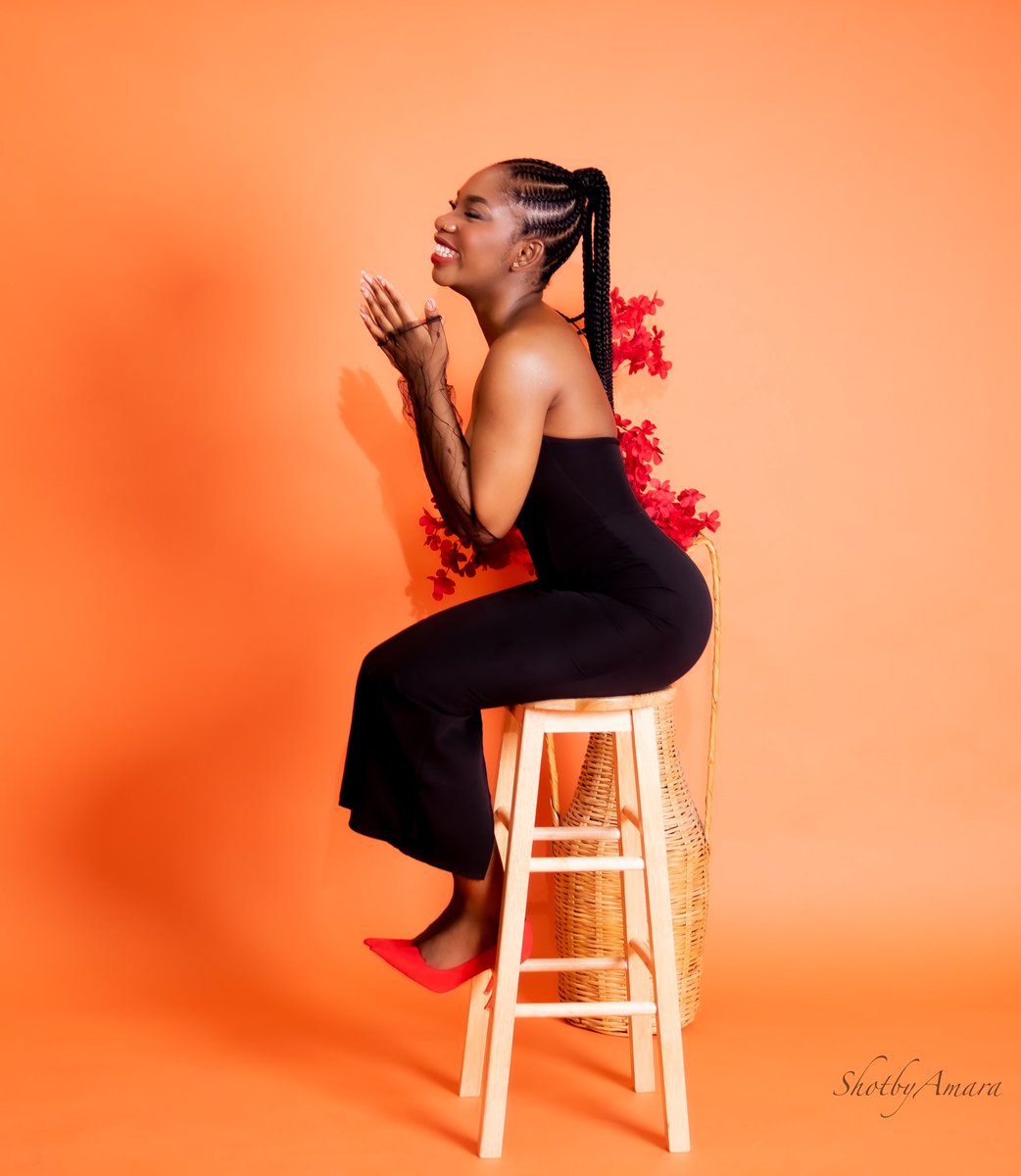 amara0f4's tweet photo. Did I tell y’all that your girl is a PORTRAIT PHOTOGRAPHER?
Here’s some of my latest work!
#dmvphotographer #portraitphotographer https://t.co/iIncXD3eOQ