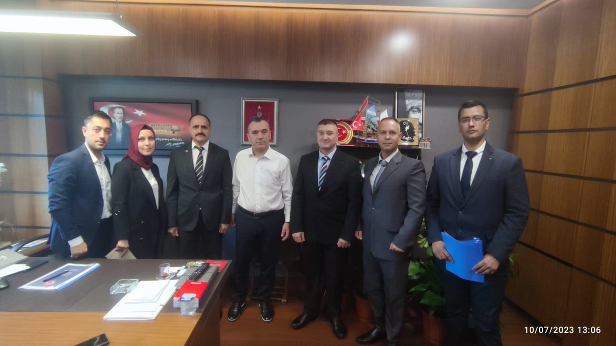 Tavan/Uzman
#EskiUzmanÇavuşlar 
İyi Parti Milletvekili  Bayındırlık,İmar, Ulaştırma Ve Turizm Komisyonu Üyesi 
SAYIN @Yavuzaydn61 VEKİLİME SORUNLARIMIZI DİLE GETİRDİK VE DOSYAMIZI TESLİM ETTİK.GÖSTERMİŞ OLDUĞU İLGİ ALAKADAN DOLAYI ÇOK TEŞEKKÜR EDERİZ
<a href="/meral_aksener/">Meral Akşener</a>
<a href="/55erhanusta/">Dr. Erhan Usta</a>