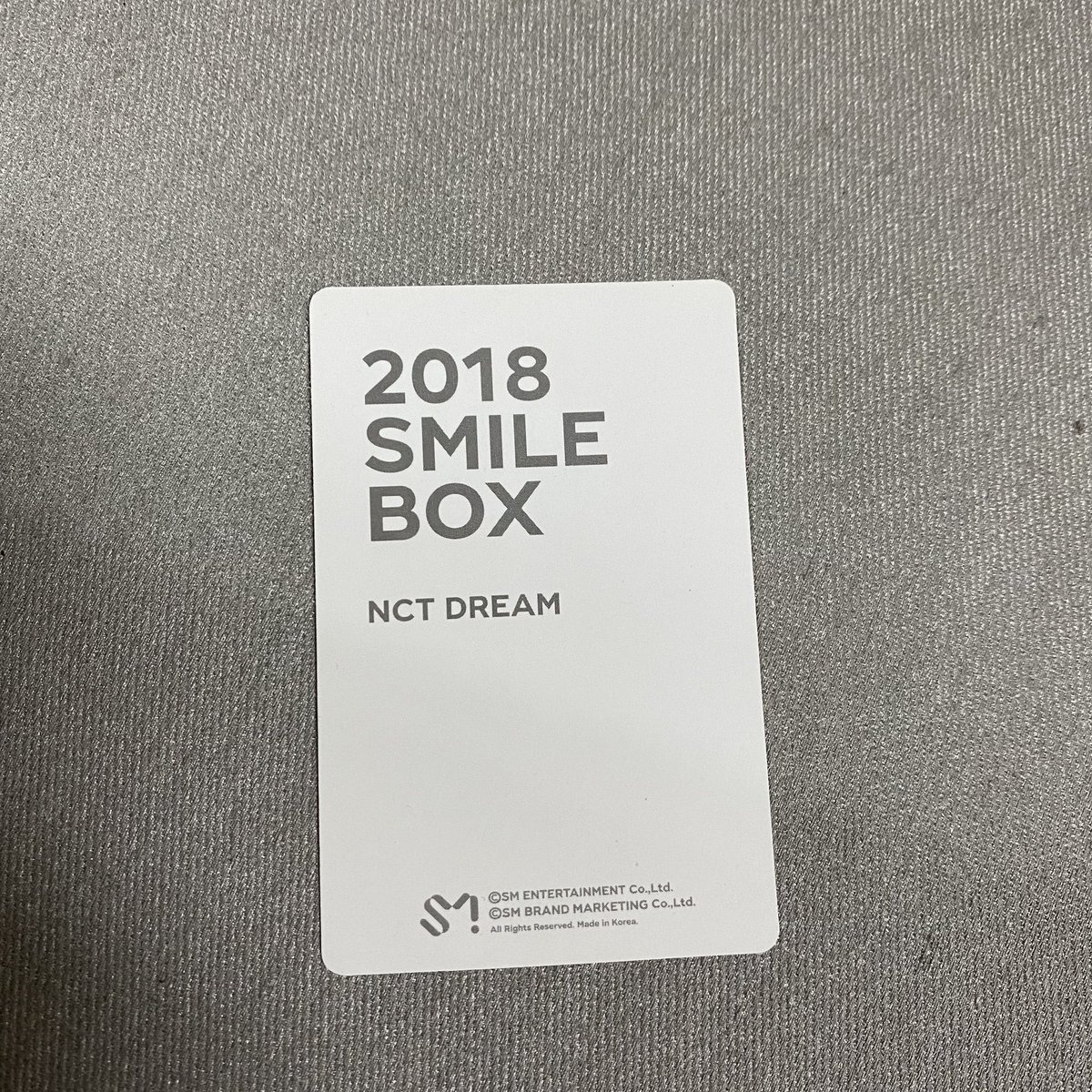 sellsellhere's tweet photo. WTS / want to sell

mark smile box
450$

✅ negotiable
✅ ww shipping 
✅ paypal

mark nct 127 dream superm photocard concert card
엔시티 드림  슈퍼엠 마크 포카 양도
#pasarNCTmy https://t.co/tjsAircHJU