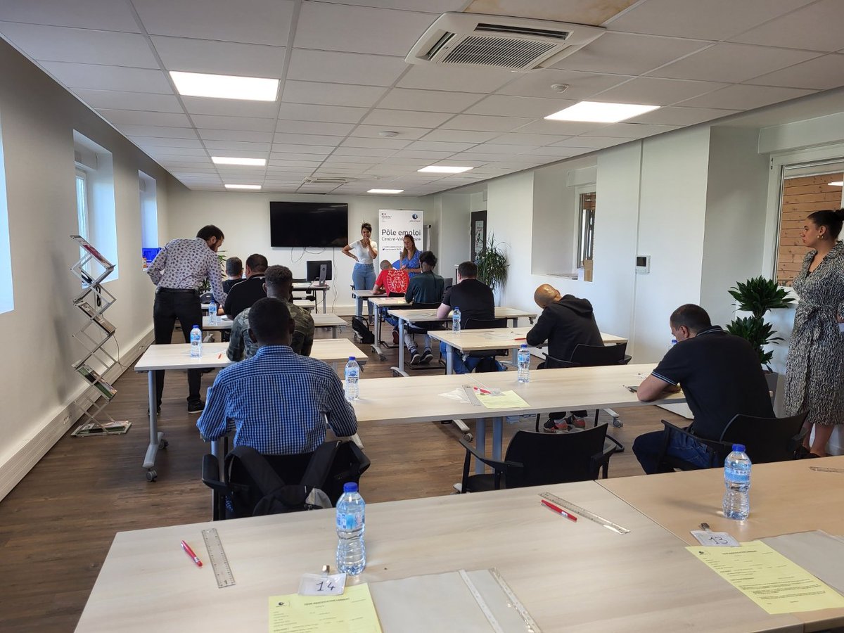 🎯 07/07 : évaluations #MRS sur le métier d'aide maçon en collaboration avec <a href="/FFBatiment/">FFB - Fédération Française du Bâtiment</a>. 14 demandeurs ont pu vérifier leur habilités et seront accompagnés jusqu'au recrutement. #TousMobilisés  @poleemploi_RCVL <a href="/patrick_boissy/">Patrick BOISSY</a> <a href="/Cath45RENAUD/">CatherineRENAUD</a> <a href="/isabelle_rouby/">rouby isabelle</a> <a href="/christellevanc2/">VANCON Christelle</a>