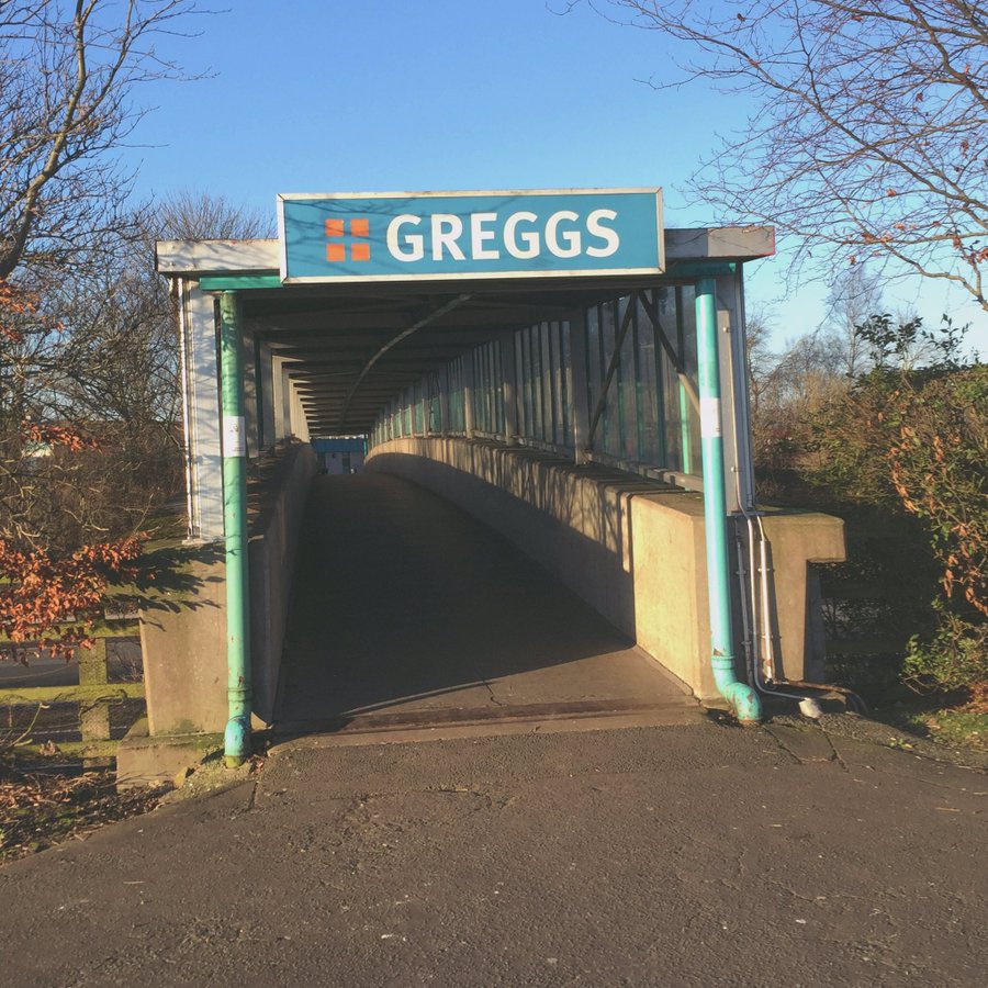 Yer da taps this like the 'Welcome to Anfield' sign before he orders his 3 steak bakes