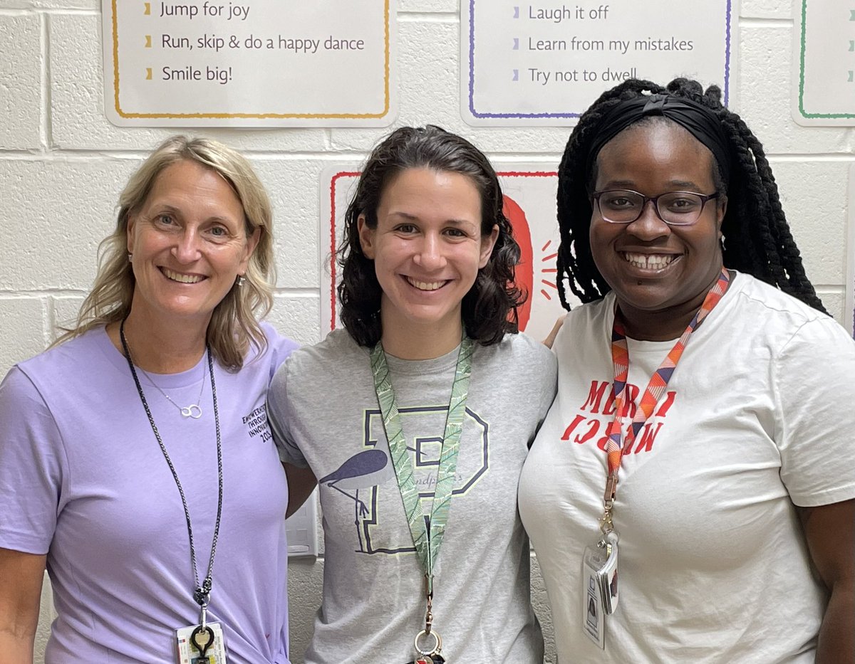 .<a href="/es_parkside/">THEParksideES</a> Student Service Team welcomes our Sandpipers back <a href="/itsmissshaw/">ally shaw</a> 🤩😊