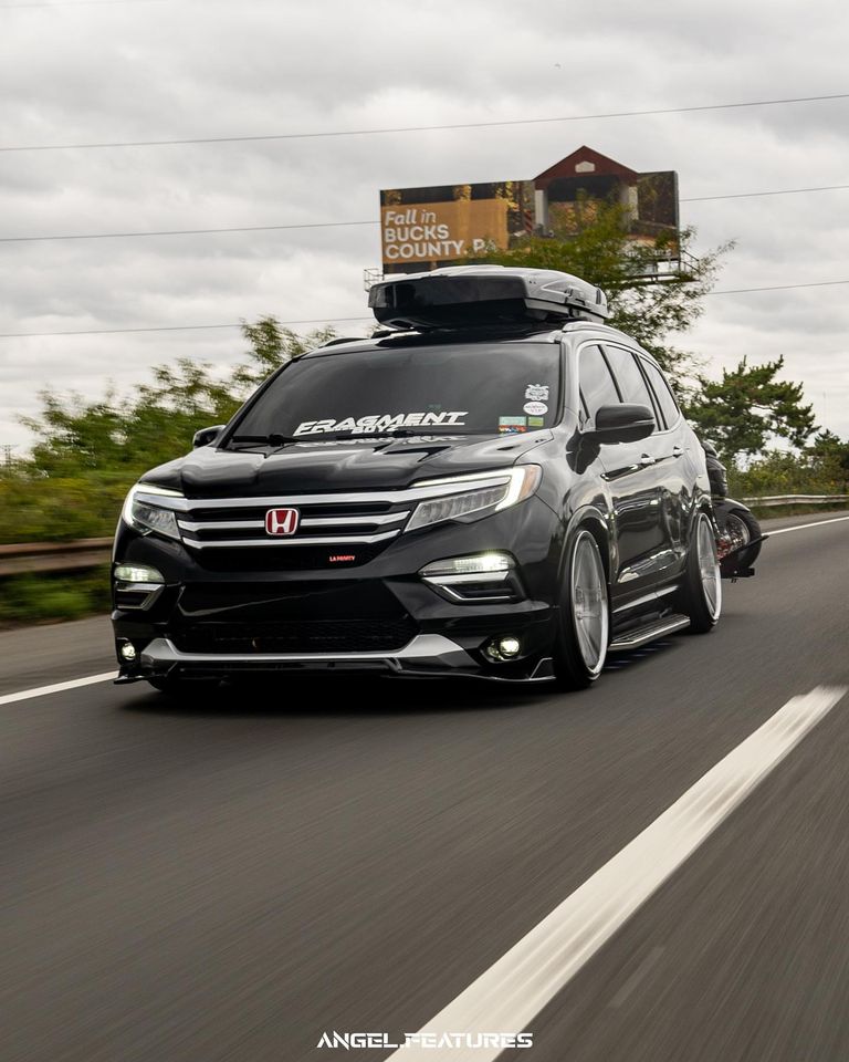 Unleashing the beast. #HondaPilot 📷: @angel.features