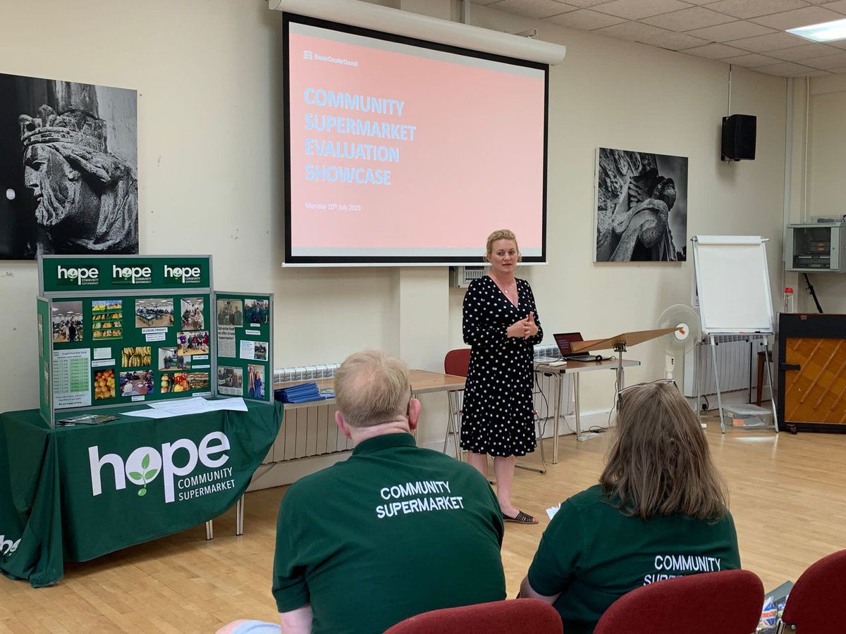 LouiseMcKinlay's tweet image. Celebrating our first 2 Community Supermarkets in Jaywick &amp;amp; Laindon with partners @CommSuperBas  &amp;amp; Andrew, CEO of @FeedingBritain. I announced a Sept roll out of 2 more in Canvey Island &amp;amp; Colchester. There’ll be one in every borough by next March. #levellingup #Essex