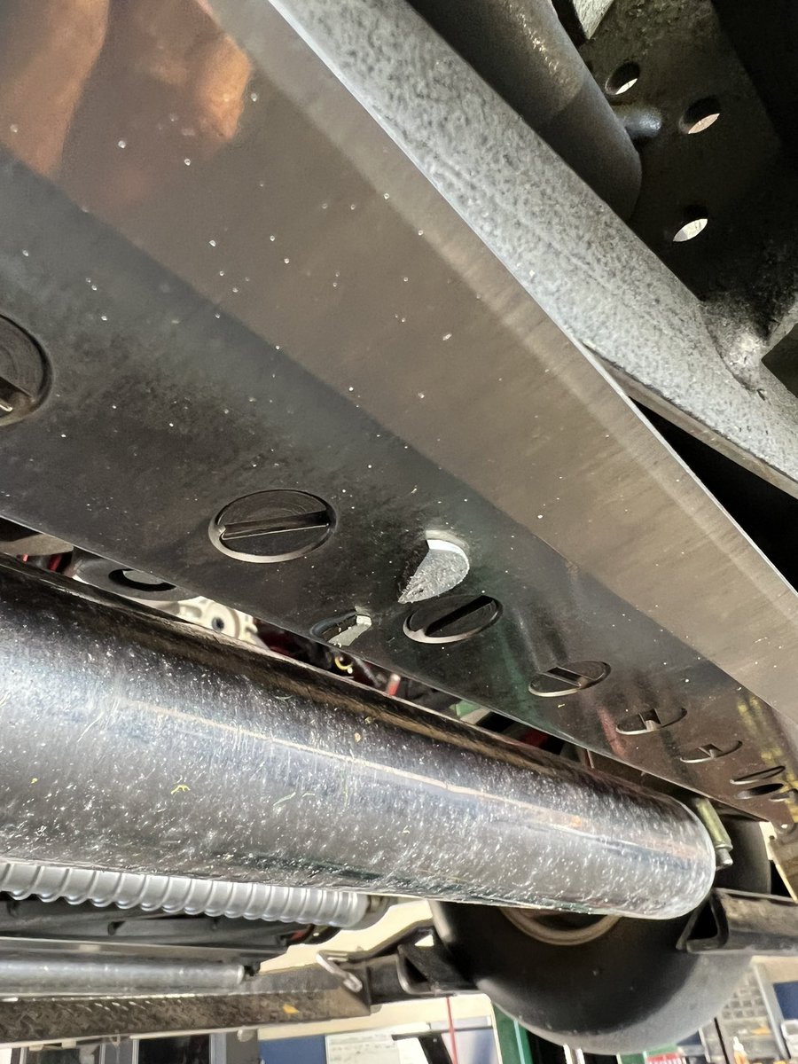 AdamV_801's tweet image. I hate ball markers and steel ball mark repair tools. #alpineccutah #toro #JRM