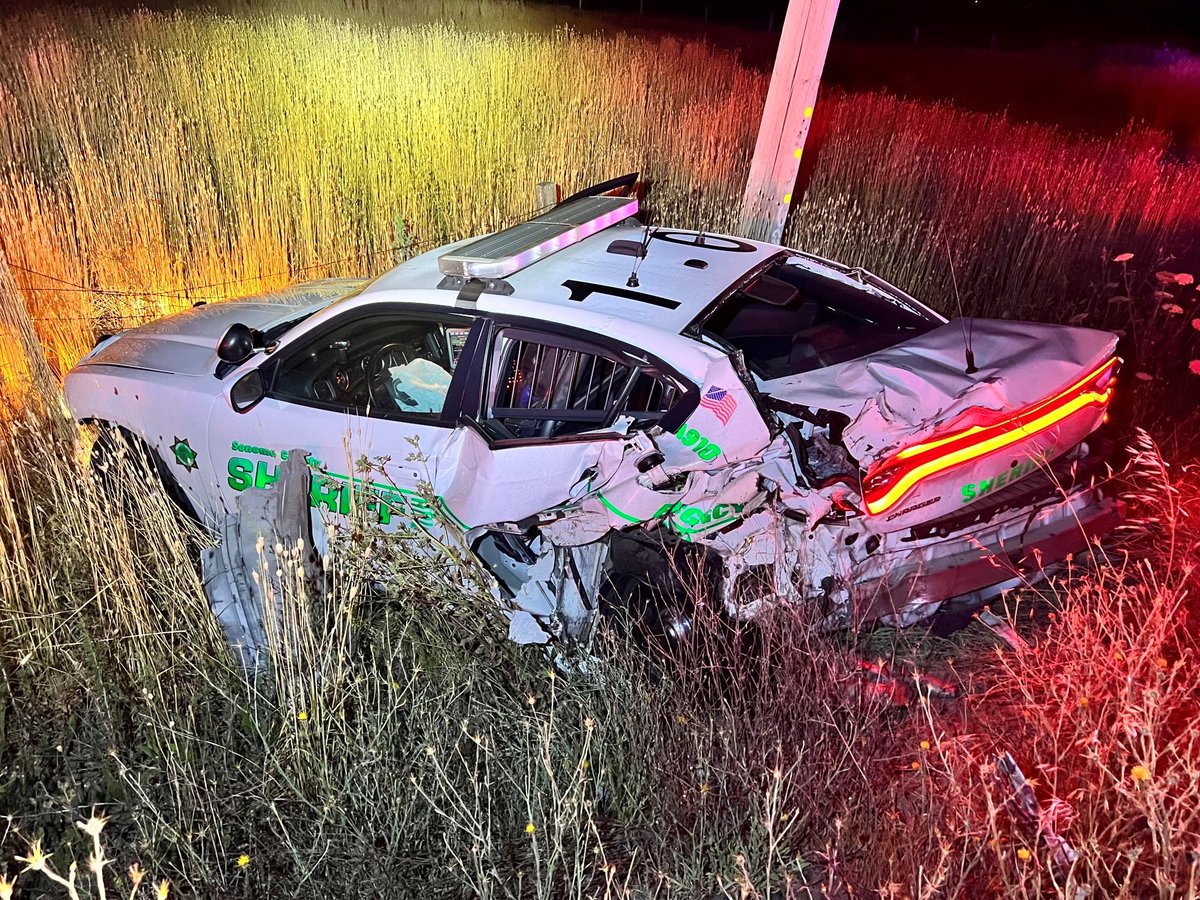 Deputy injured by DUI driver shortly after 2AM this morning in Petaluma. Deputy was transported to hospital and later released. @CHPSantaRosa is investigating the crash. We wish our deputy a full and speedy recovery. Details: rb.gy/6jqei