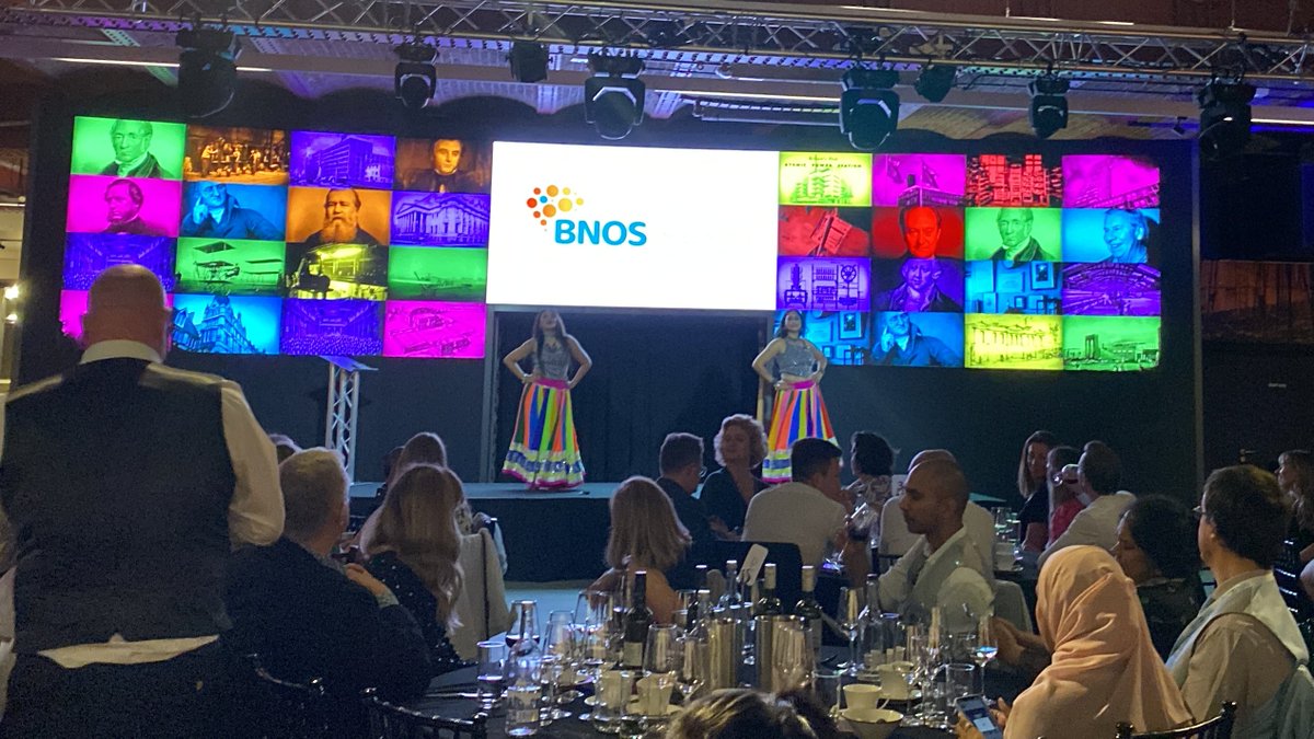 Robert Cavanagh tweet media