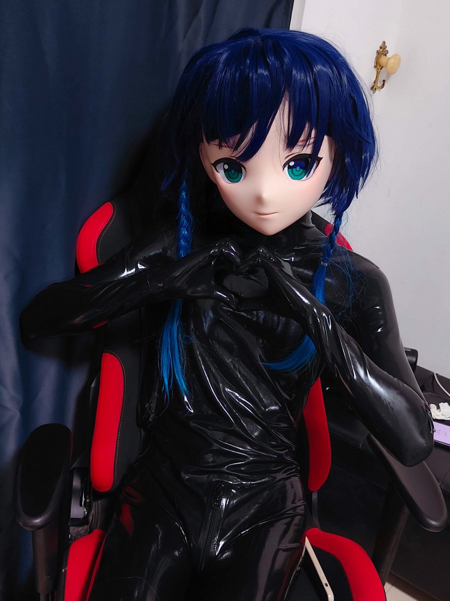 xishi30's tweet photo. 胶化成功？！
📷：@JieLin30781343 

#kigurumi #温迪 #胶衣 https://t.co/OFWGraVSd7