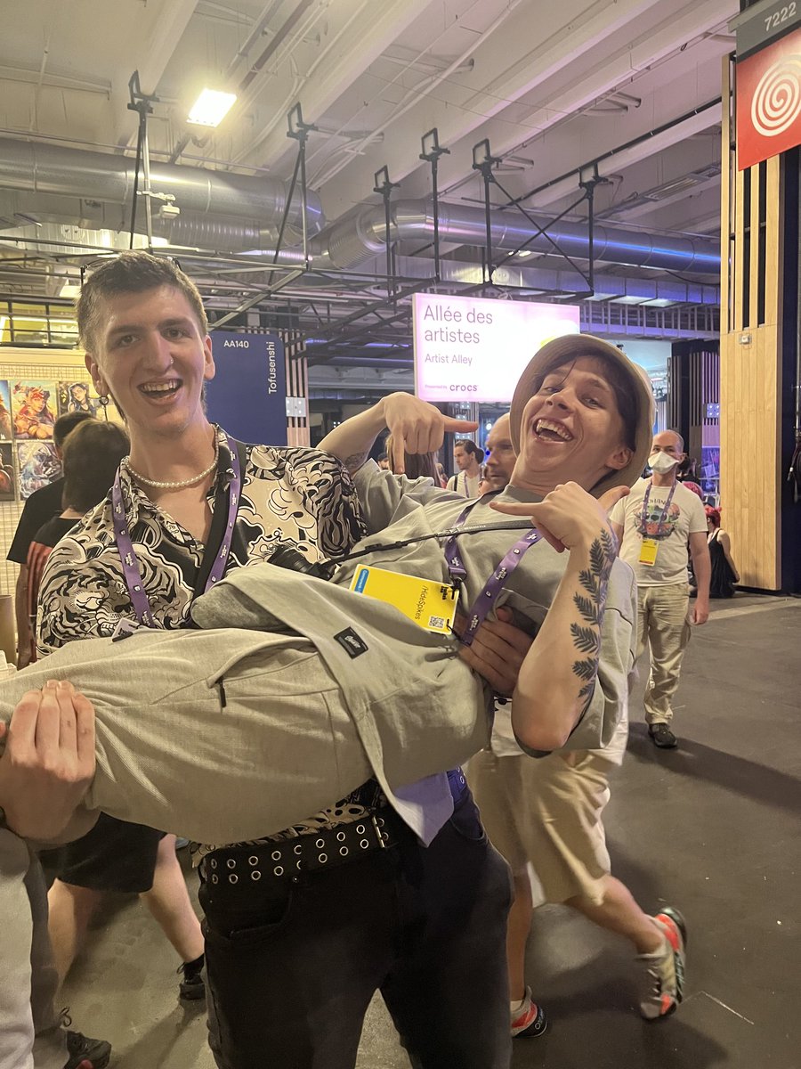 HideSpikes's tweet image. It still feels surreal to me that streamers have legs

Had the time of my life, would do again, 10/10, 5 stars, would recommend. 
Much love to everyone who's been around ❤️
It was really special for a little man like me to get out of my room and be so welcomed.
Until next time 👀