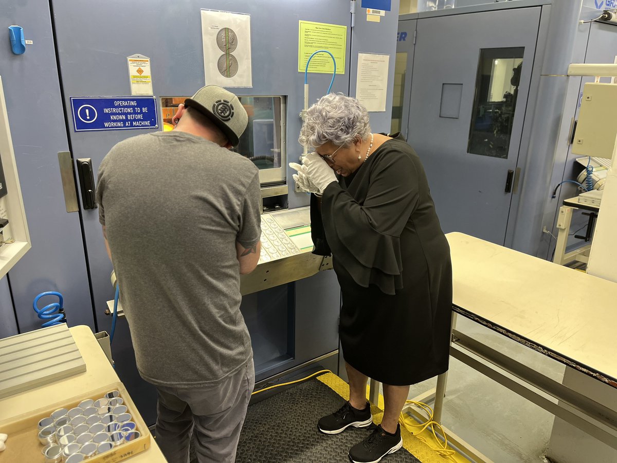 usmint's tweet photo. Today, at our Philadelphia facility, the United State Mint hosted a special strike ceremony with Director Ventris C. Gibson, celebrating the return of the Peace Dollar after a one year hiatus. #Philly https://t.co/wDF0AP3TaX