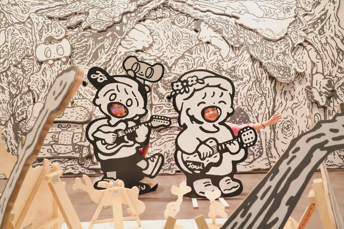 札幌文化芸術交流センターSCARTS 
企画公募2023採択企画 
ランドリーズ（こんの工作所×あけたらしろめ）
初個展『 #シロとメロの暮らし展 』

7月8日(土)～17日(月祝) 10:00～19:00
sapporo-community-plaza.jp/event_scarts.p…

ぜひきてね photo by まーてぃ
