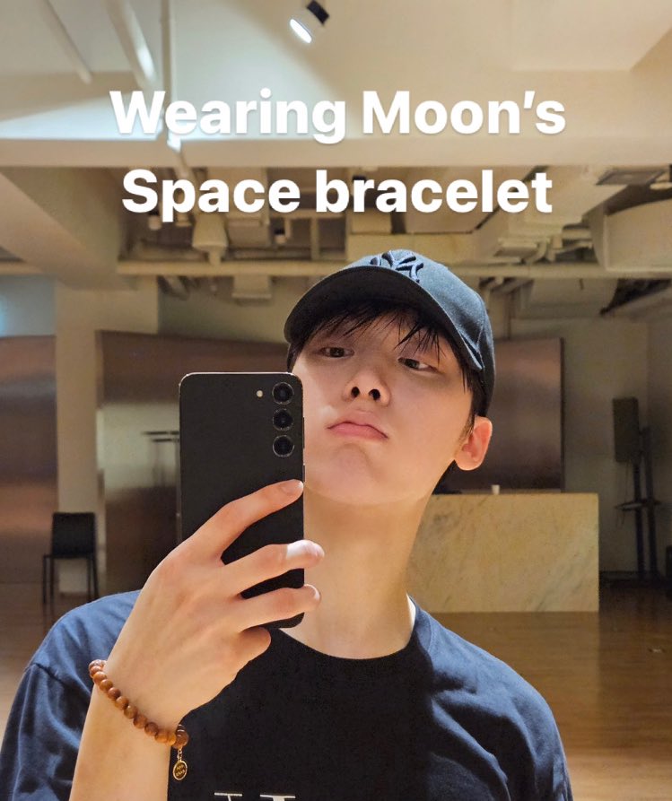 sanhaprotector's tweet photo. SANHA AND HIS LOVE FOR MOONBIN🐱🐥. A THREAD: 

#MOONBIN #SANHA #MOONBIN_SANHA  #DDANKONG #문빈 #윤산하 #아스트로 https://t.co/rZciSyr92h