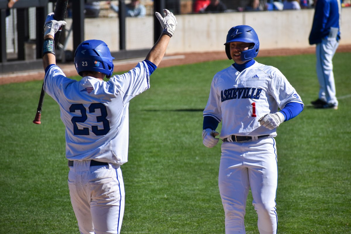 UNCAvlBaseball's tweet photo. With the home run derby tonight, we revisit our game on March 4 vs. Iona where we hit a season-high four home runs! Michael Groves (@Groves34Michael), Dylan Bacot (@BacotDylan7), Drew Bristow (@BristowDrew), &amp; Tylan Reece (@TylanReece) all homered in a 14-7 win! 

#ALLinAVL #TTS https://t.co/zGq32VNyzM