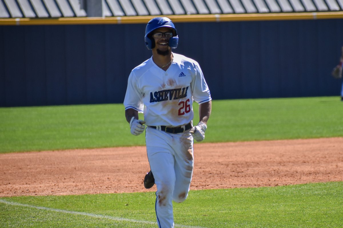 UNCAvlBaseball's tweet photo. With the home run derby tonight, we revisit our game on March 4 vs. Iona where we hit a season-high four home runs! Michael Groves (@Groves34Michael), Dylan Bacot (@BacotDylan7), Drew Bristow (@BristowDrew), &amp; Tylan Reece (@TylanReece) all homered in a 14-7 win! 

#ALLinAVL #TTS https://t.co/zGq32VNyzM