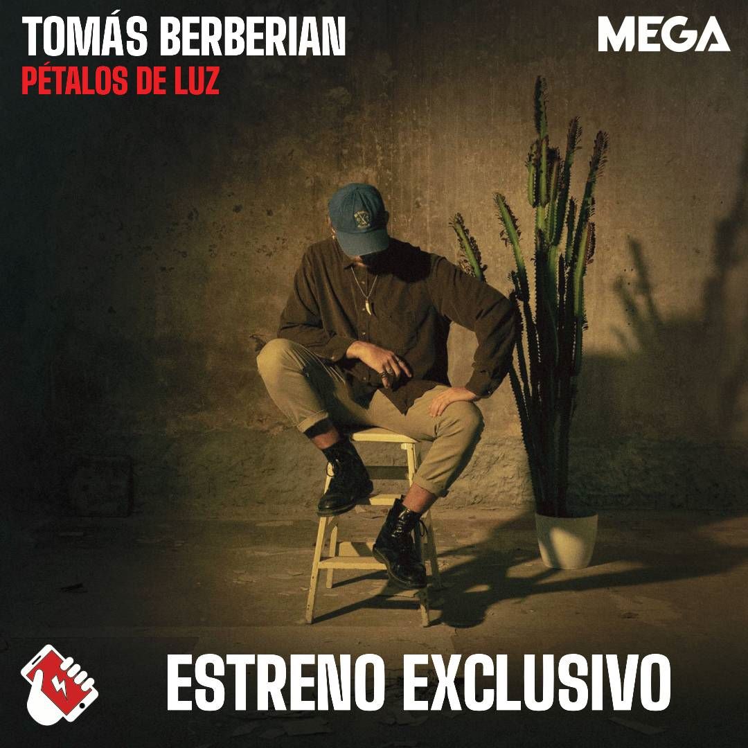 Mega983's tweet photo. 📢 HOY en #Megadelivery con @carideferrari 📻 vamos a escuchar "Pétalos de Luz", lo nuevo de @tomasberberian_ , adelanto de "Desintegración " 🎶 https://t.co/IWFQ5Bzfb4