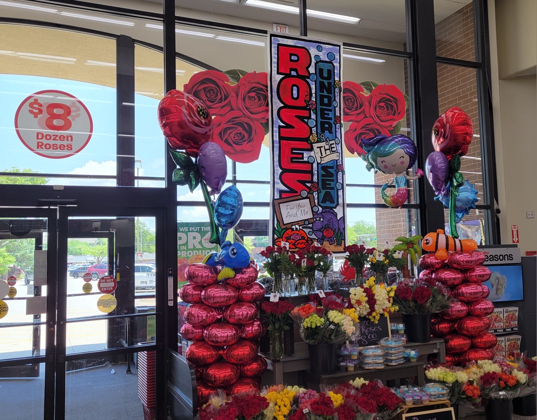 JohnstonHyVee's tweet photo. Roses Under the Sea for You and Me!
Be sure to stop in and pick up a Dozen Roses for just $8!
We also will be having a special guest stopping by Wednesday night from 4PM to 7PM! https://t.co/67oALG25jk