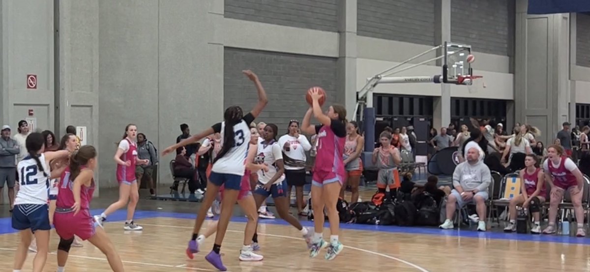 CYAShock2024's tweet photo. Great win today...59-34 with  scoring from everyone.

Back at it again tomorrow for final day of bracket play in Gold Div.

9:08AM on Court 21
Come check us out‼️ https://t.co/7v05dq46Fe