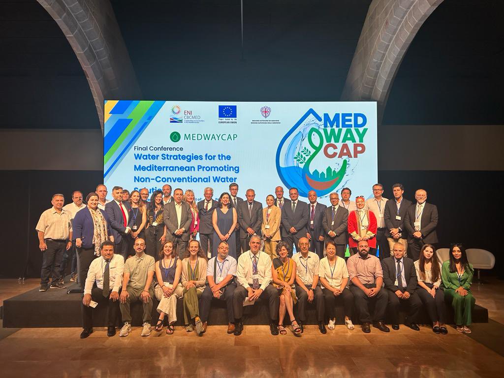 ToniFito's tweet photo. It’s been an honour to welcome, on behalf of @CambraBCN and @ascameorg, the attendees to today’s #MEDWAYCAP event, together with @UfMSecretariat,  @PrimaProgram and @ENICBCMed

Thank you all for addressing water scarcity 💧in the #Mediterranean &amp; sharing concrete actions. https://t.co/16MIC90ini