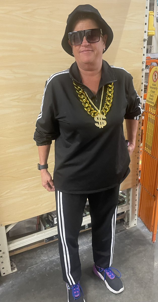 Amy Hahn tweet media