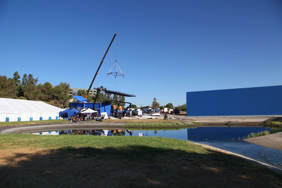 UniStudiosLot's tweet photo. Our #FallsLake location can be used in a variety of ways! Great for filming an ocean or lake scene, or anywhere you can imagine - just need the space & gear 🎥 💙
#FilmingLocation #OntheLot #Backlot #largespace #behindthescenes https://t.co/BQvnHh0WSs