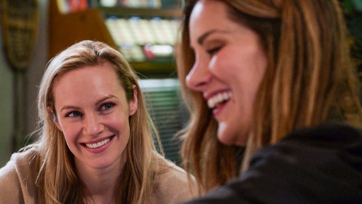queenspampinato's tweet photo. The way Maya looks at Carina 🥺 https://t.co/xaIW5bEo1L