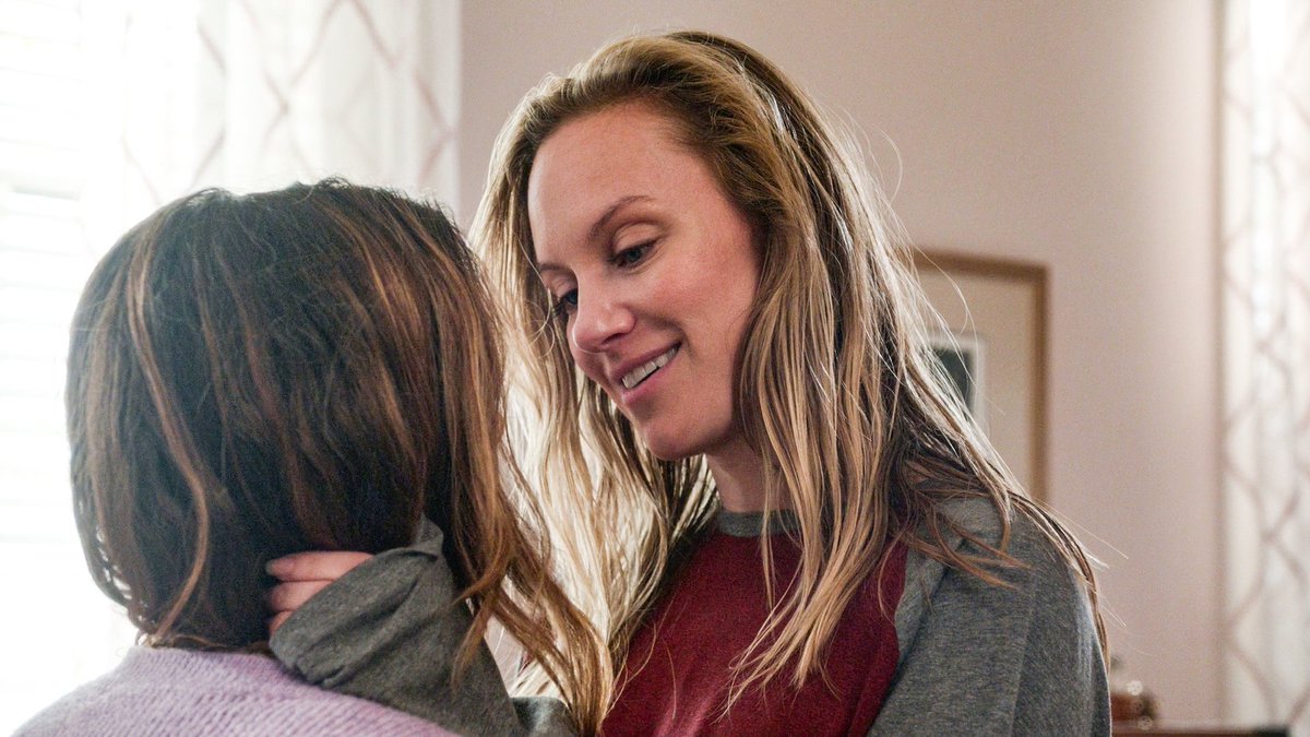 queenspampinato's tweet photo. The way Maya looks at Carina 🥺 https://t.co/xaIW5bEo1L
